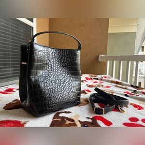 Rachel Zoe x AOTA Elena Bucket Bag